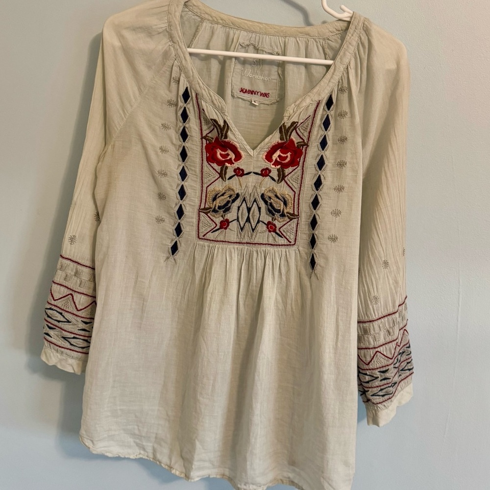 Johnny Was Beautifully embroidered 3/4 Sleeve Top S
